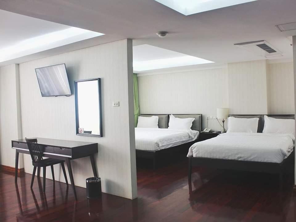 Myanmar Life Hotel Rangoon Buitenkant foto