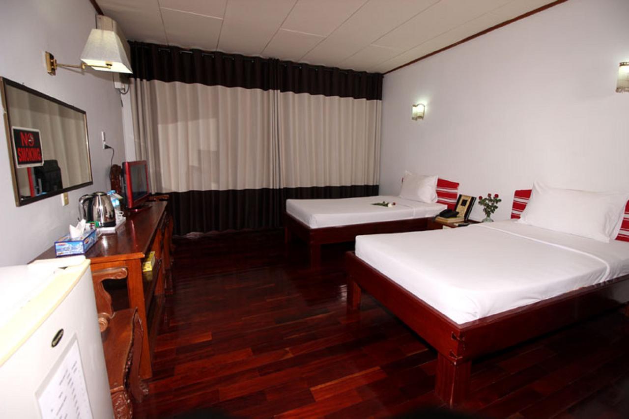 Myanmar Life Hotel Rangoon Buitenkant foto