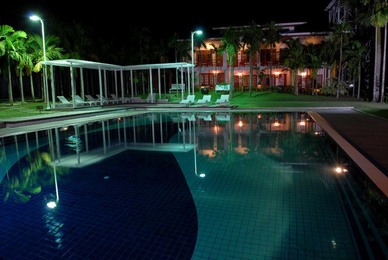 Myanmar Life Hotel Rangoon Buitenkant foto