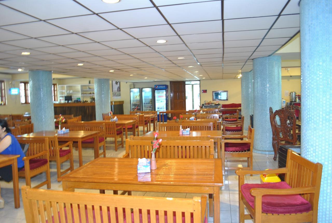 Myanmar Life Hotel Rangoon Buitenkant foto